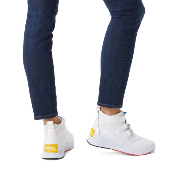 SOREL Women's Out N About III Classic Boots New with Tags - Picture 3 of 8